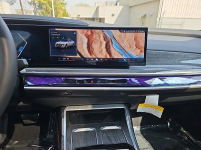 2025 BMW 7 Series 750e xDrive
