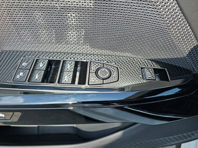 2025 BMW 7 Series 750e xDrive