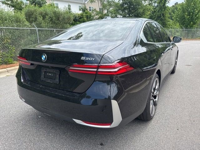 2026 BMW 5 Series 530i
