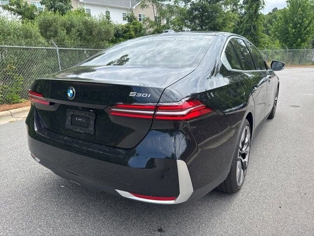 2026 BMW 5 Series 530i