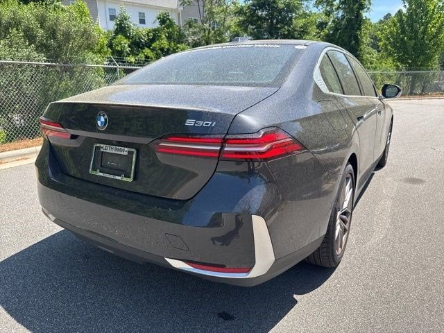 2025 BMW 5 Series 530i
