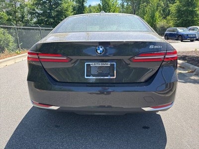 2025 BMW 5 Series 530i