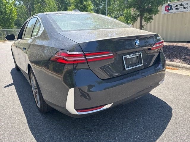 2025 BMW 5 Series 530i