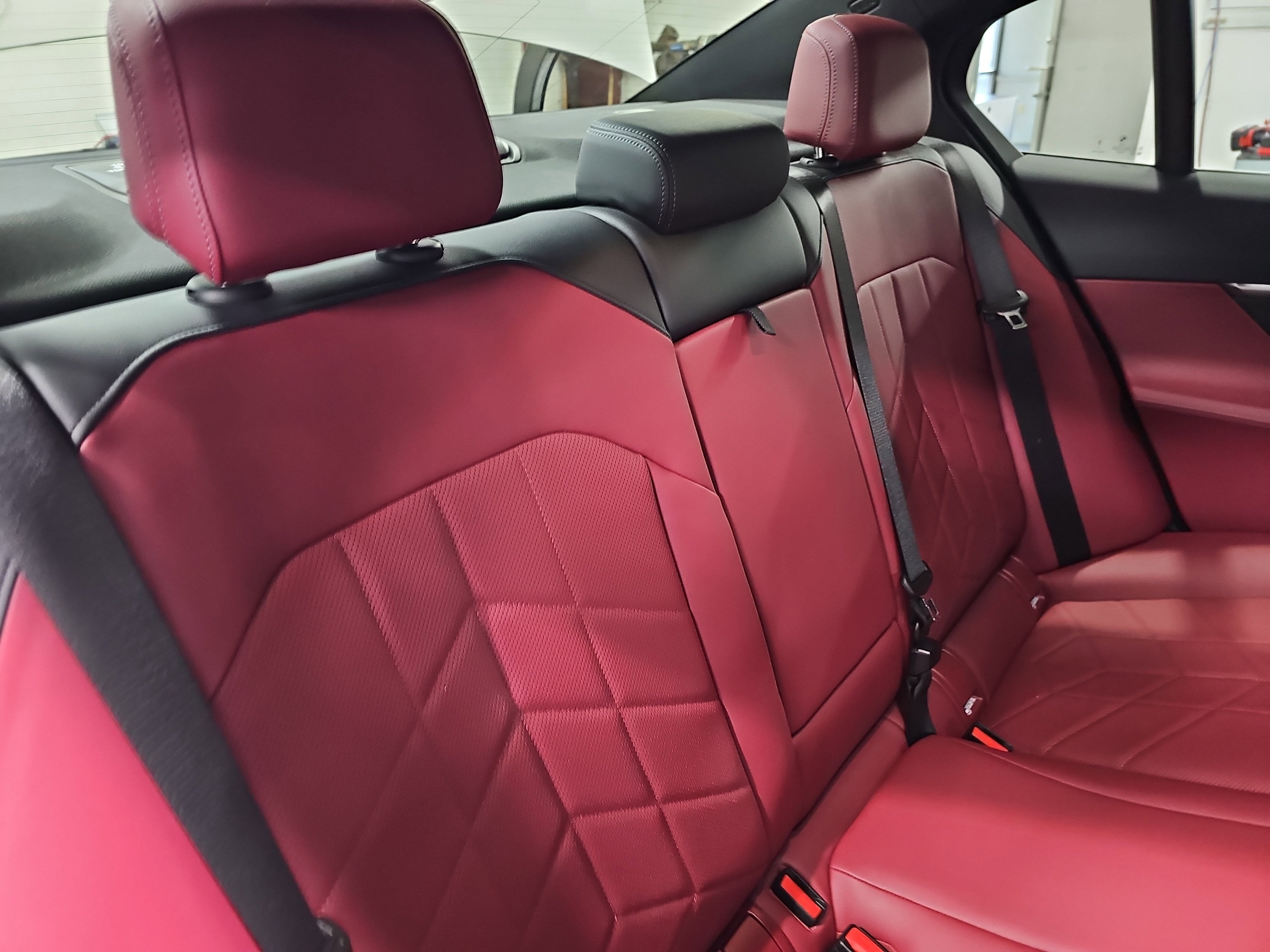 2025 BMW 5 Series 530i