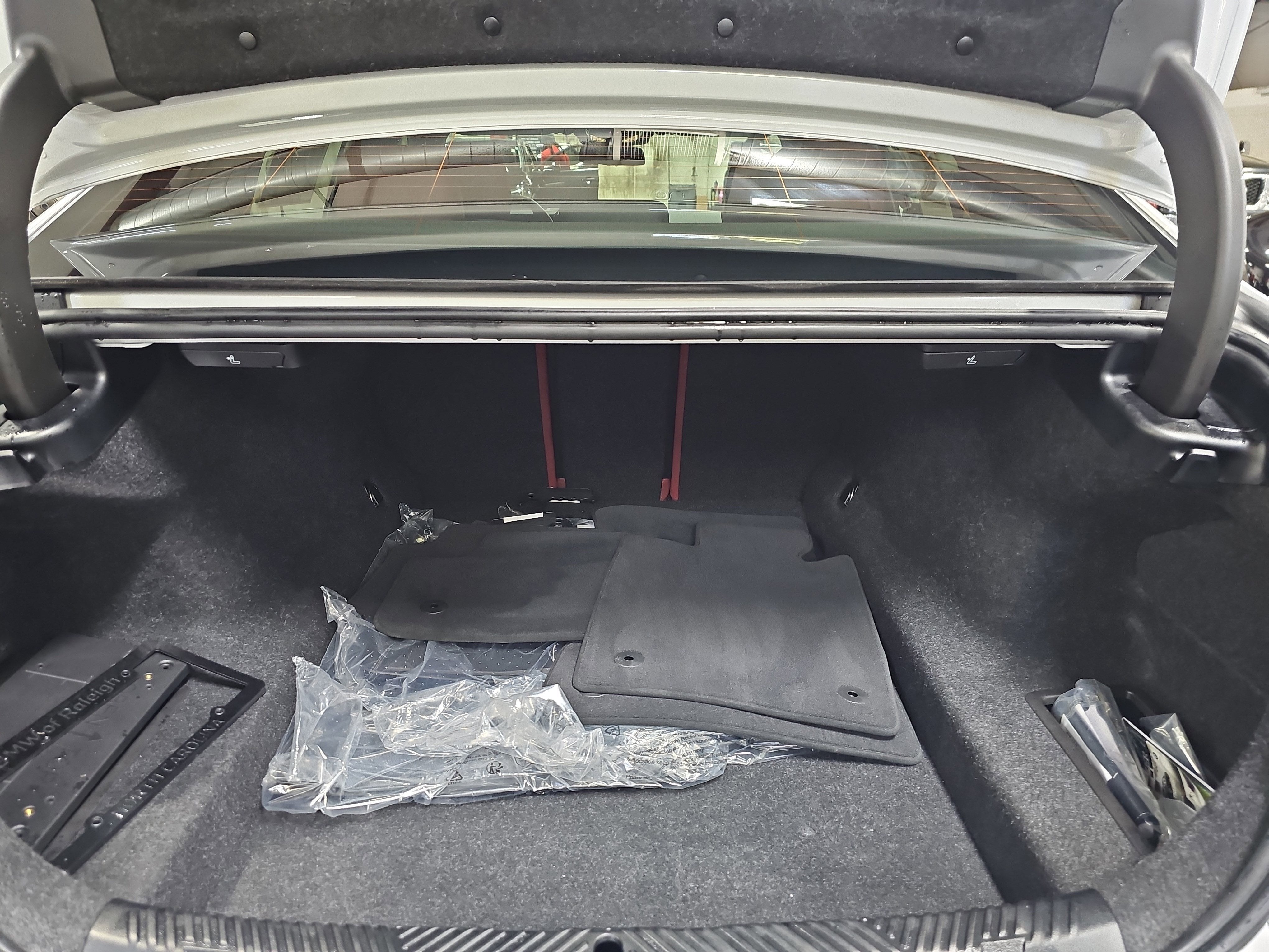 2025 BMW 5 Series 530i