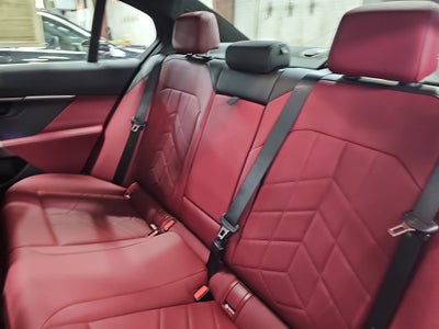 2025 BMW 5 Series 530i