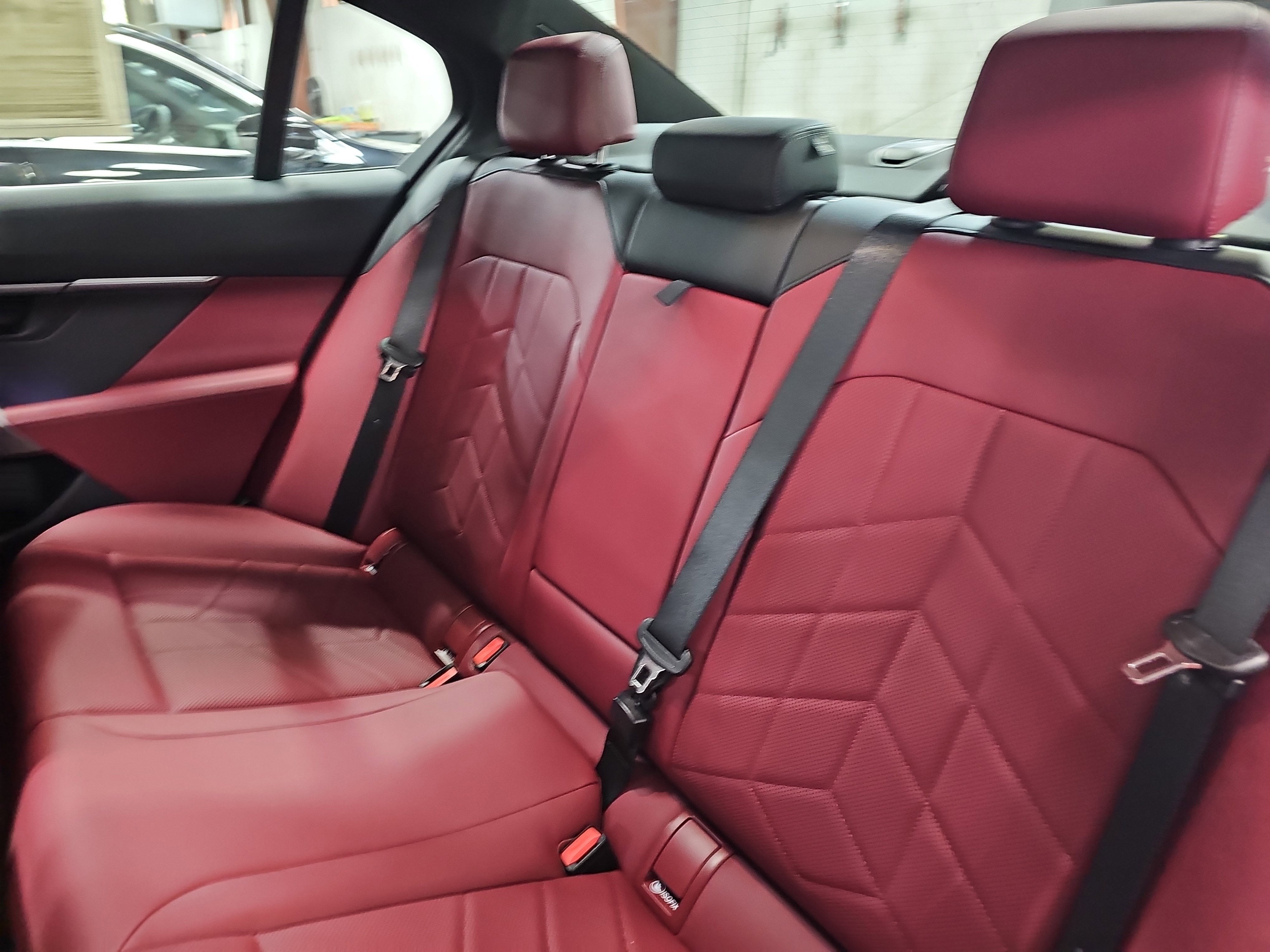 2025 BMW 5 Series 530i