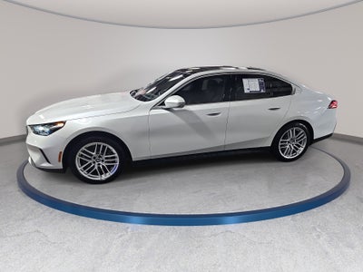 2025 BMW 5 Series 530i