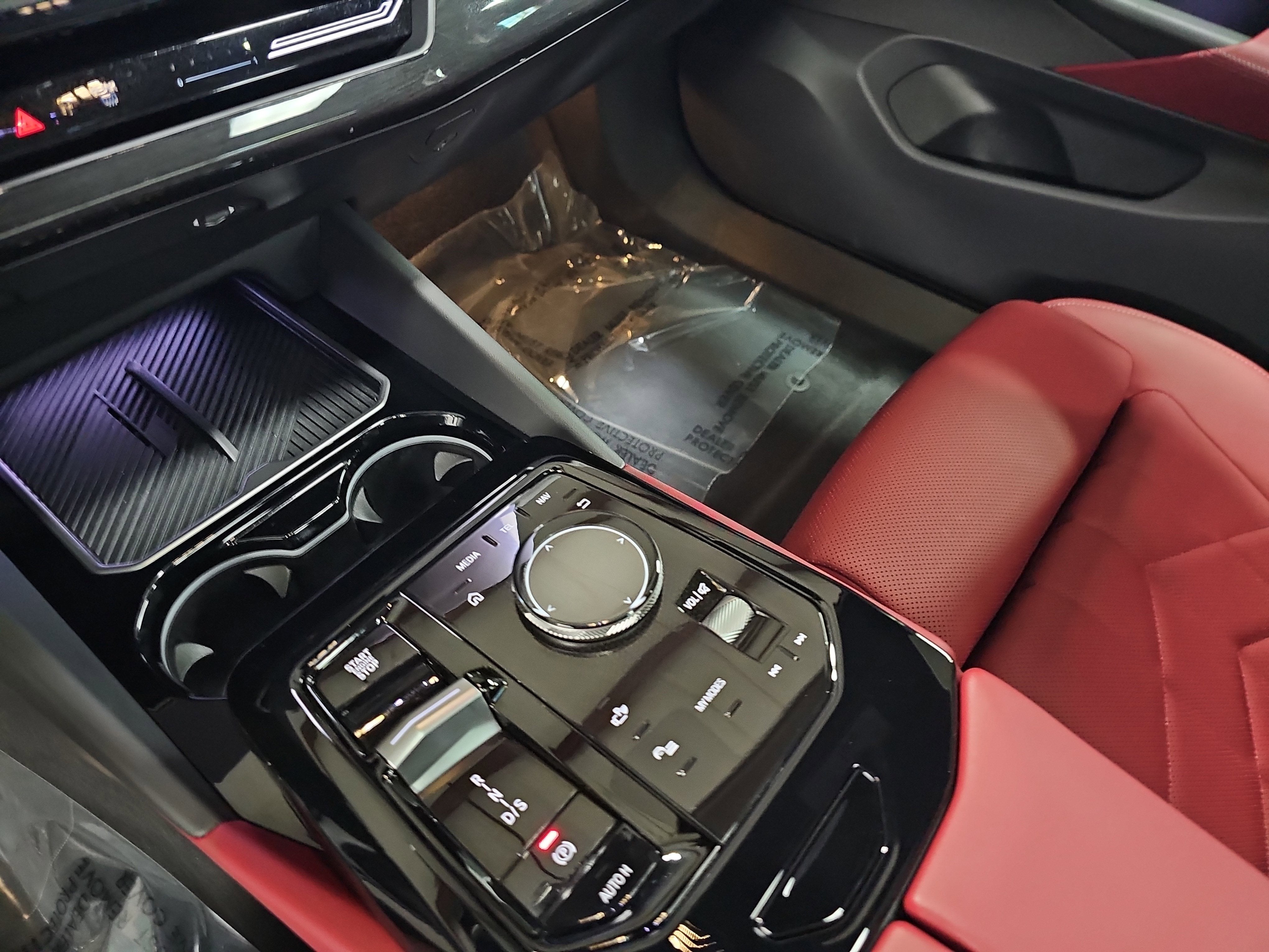 2025 BMW 5 Series 530i