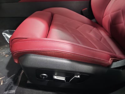 2025 BMW 5 Series 530i