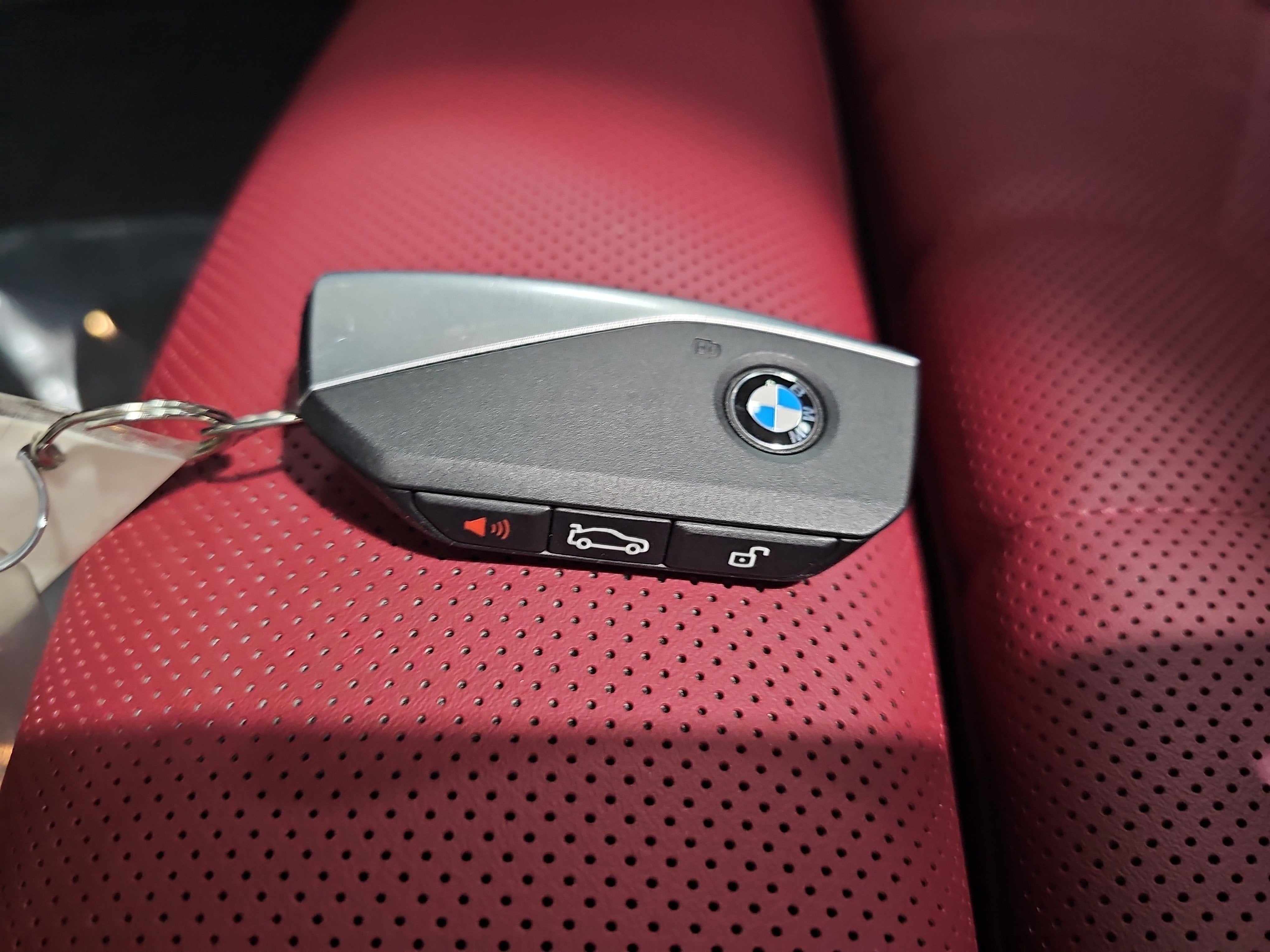 2025 BMW 5 Series 530i