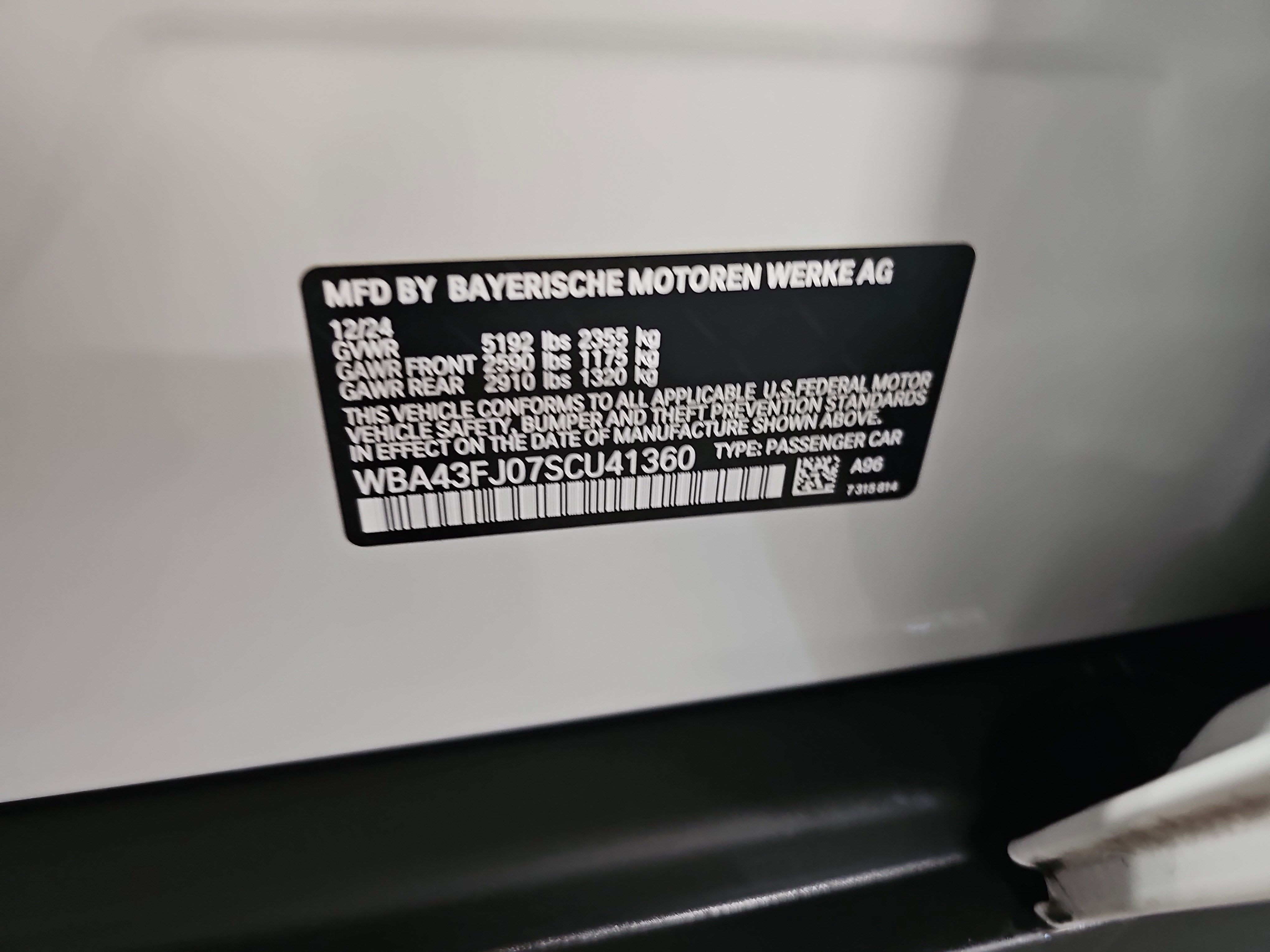 2025 BMW 5 Series 530i