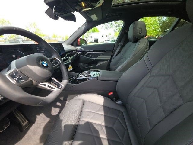 2026 BMW 5 Series 530i