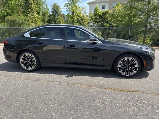 2026 BMW 5 Series 530i