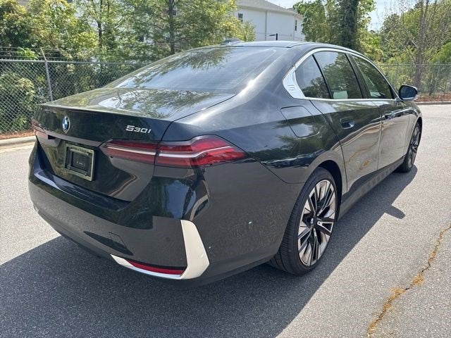 2026 BMW 5 Series 530i