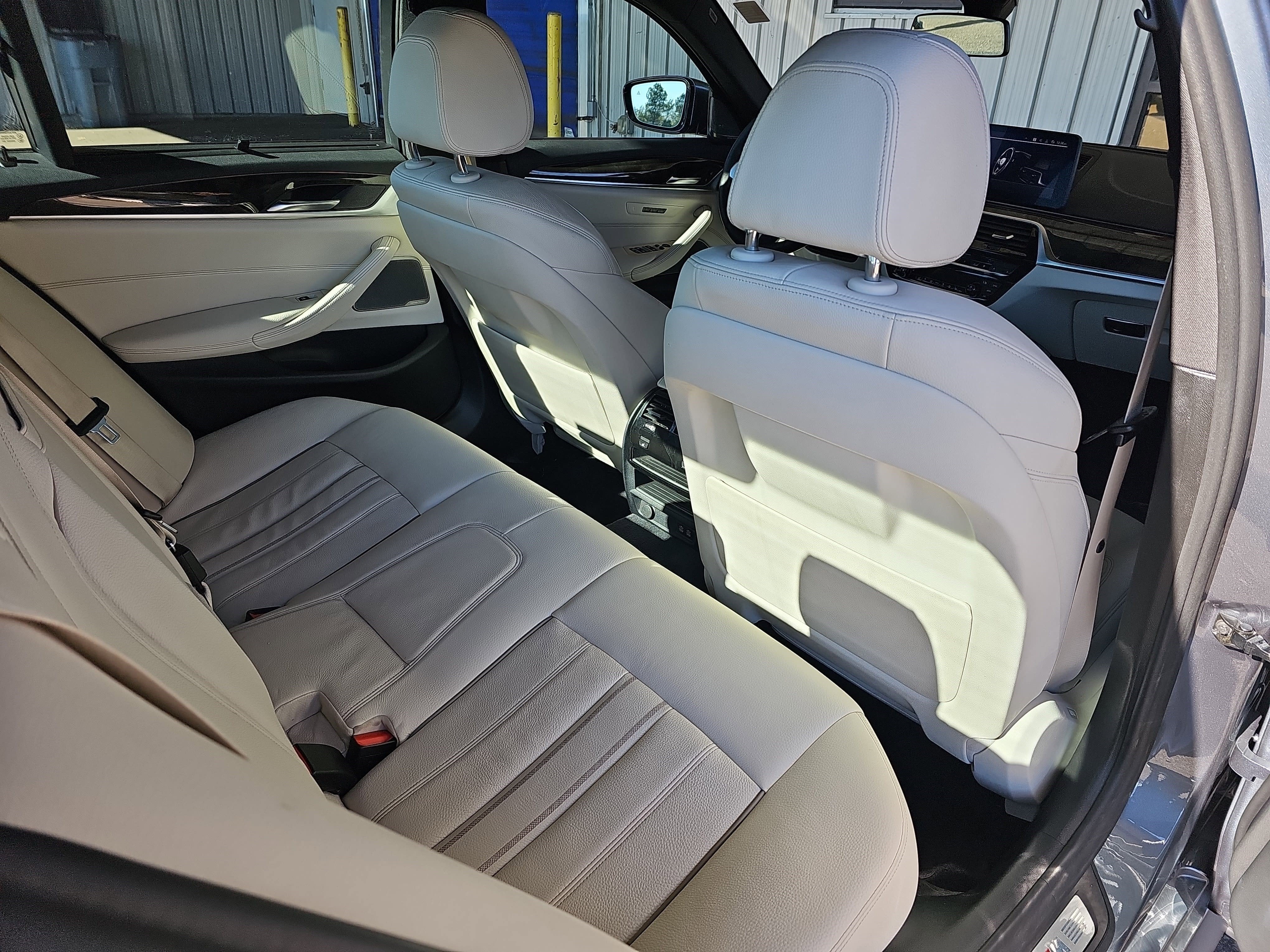 2022 BMW 5 Series 540i