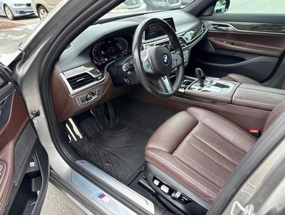 2022 BMW 7 Series 740i