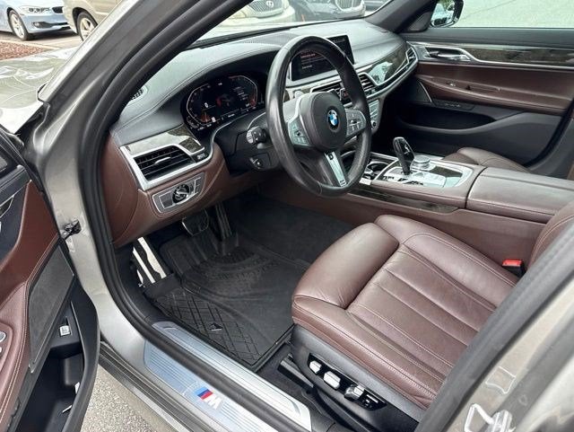 2022 BMW 7 Series 740i