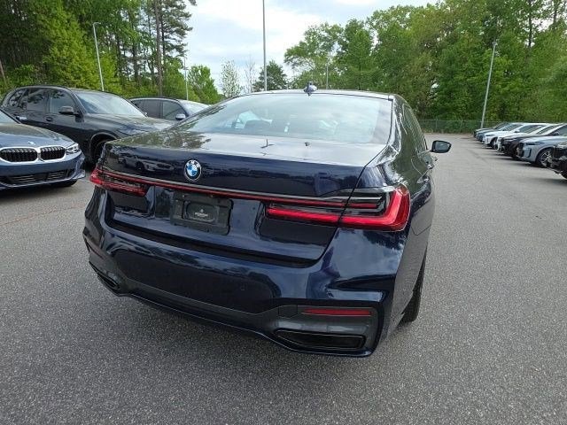 2021 BMW 7 Series 740i