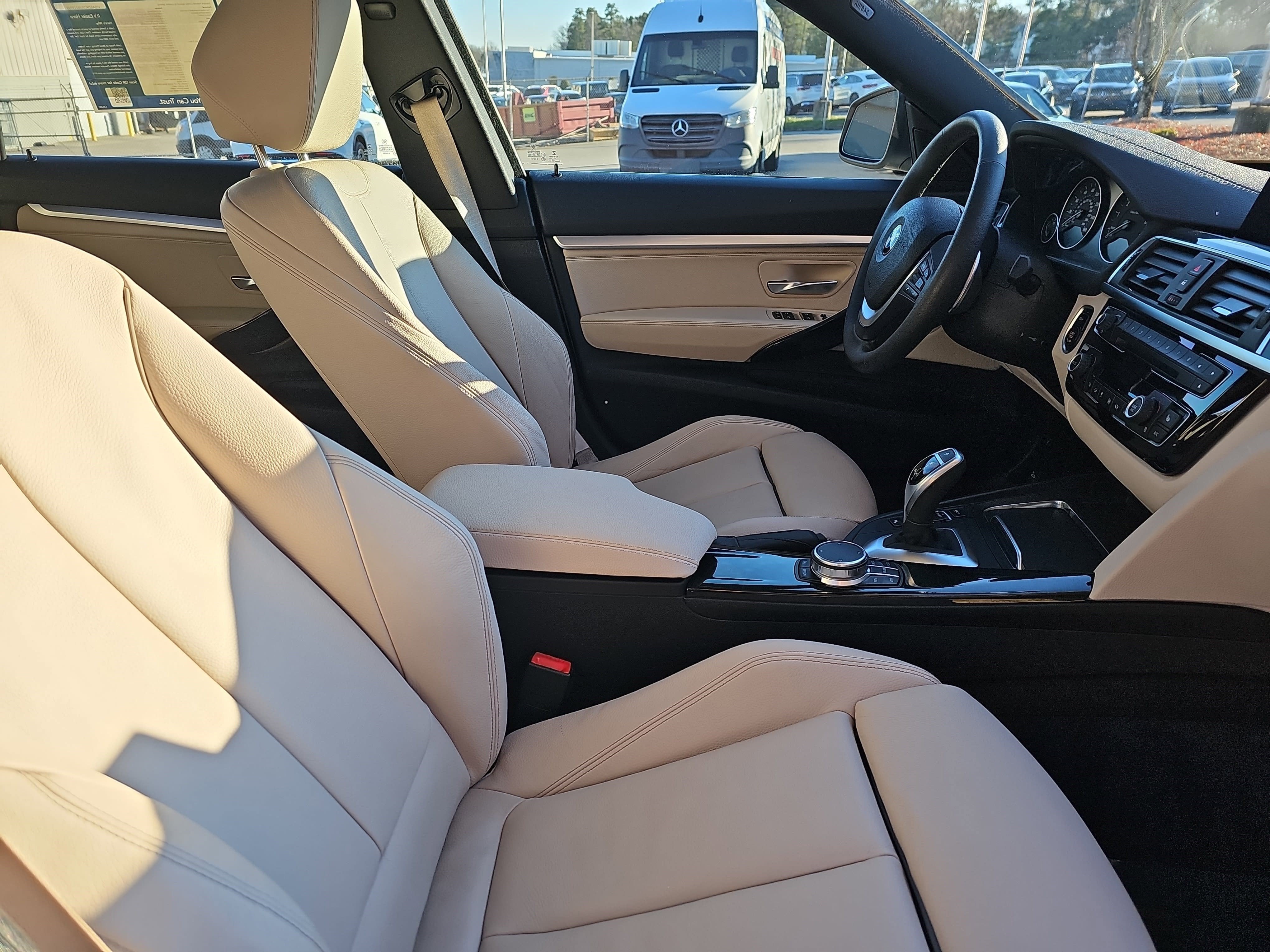 2018 BMW 3 Series 330i xDrive