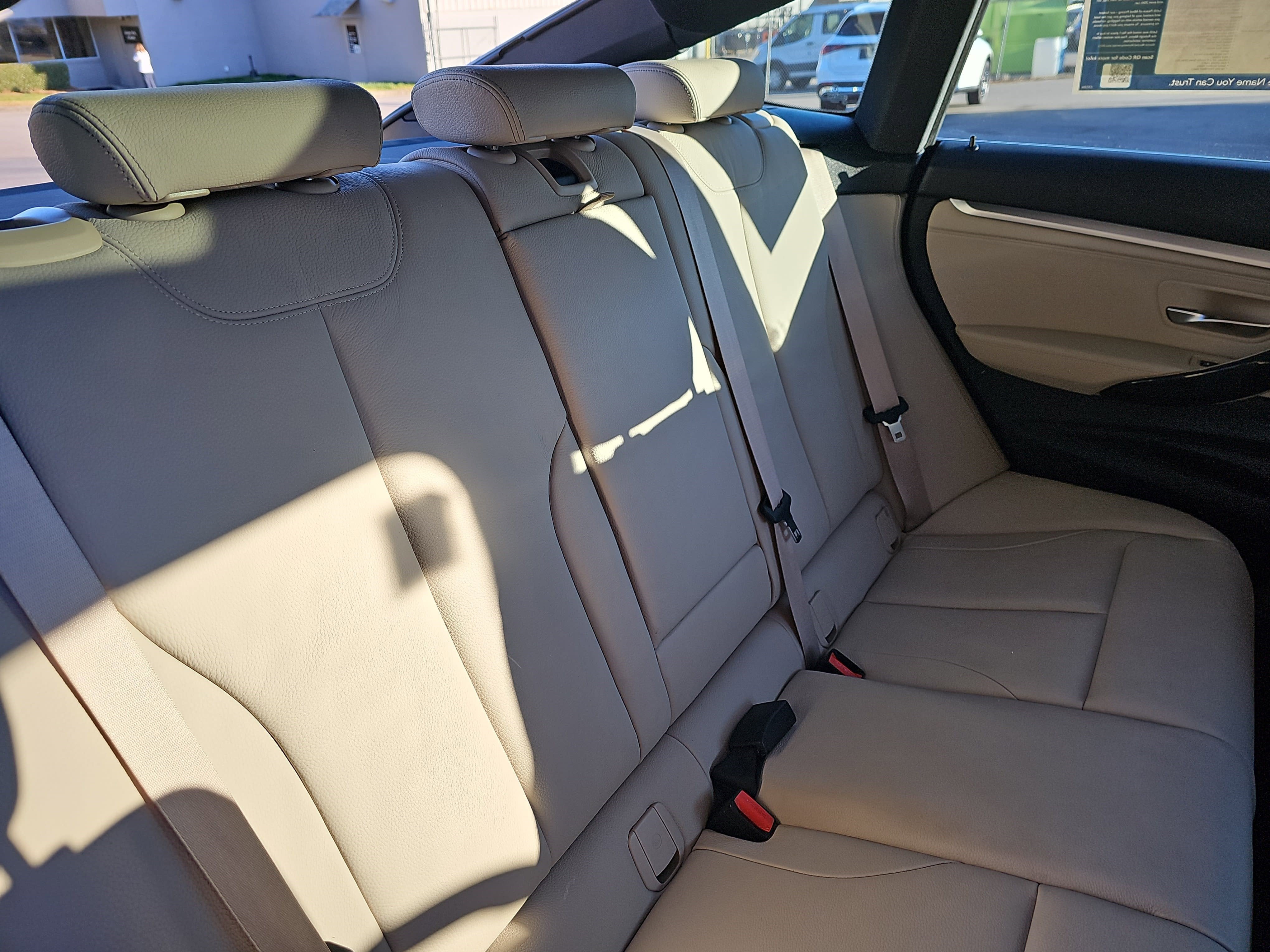 2018 BMW 3 Series 330i xDrive