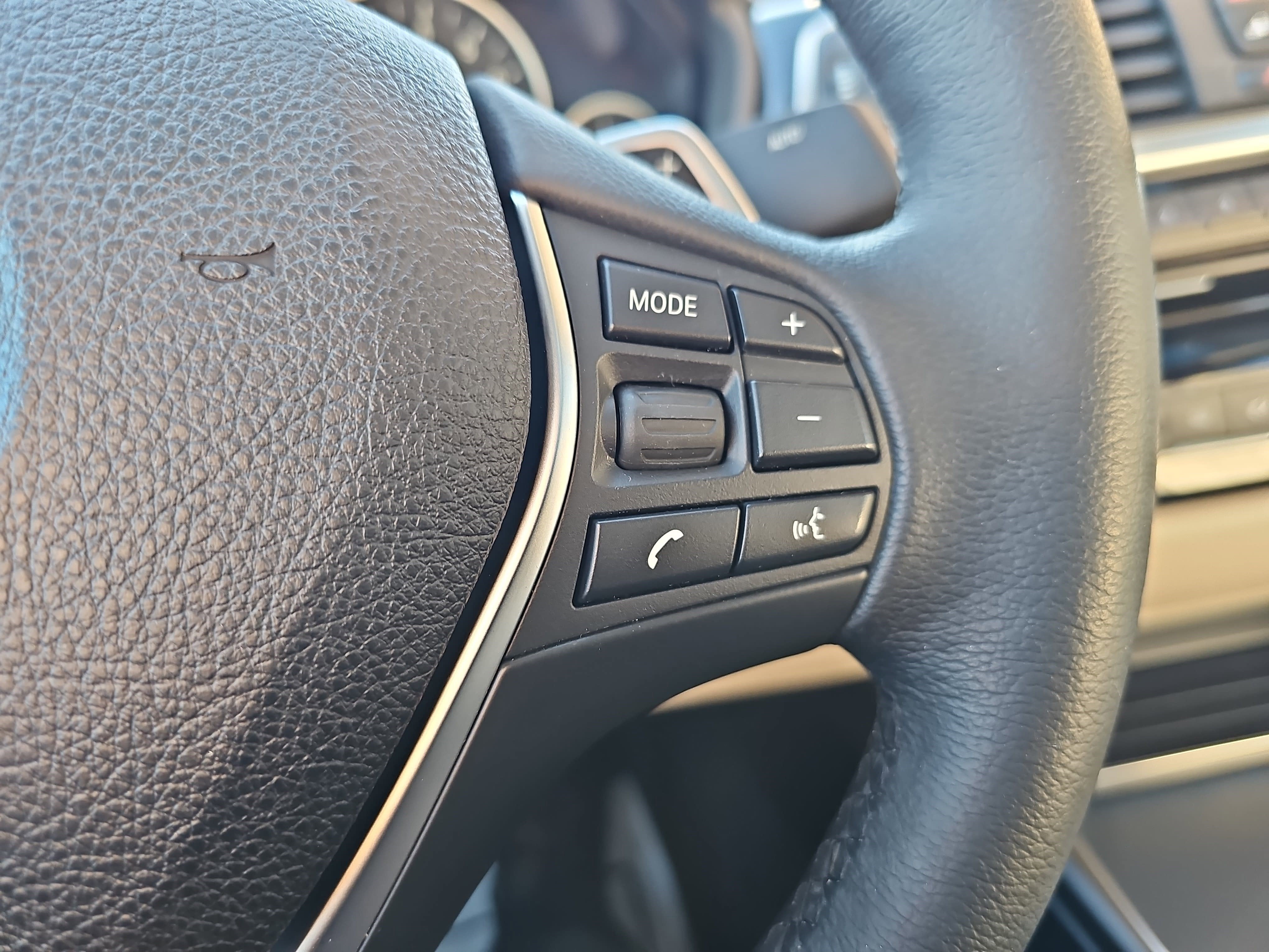 2018 BMW 3 Series 330i xDrive