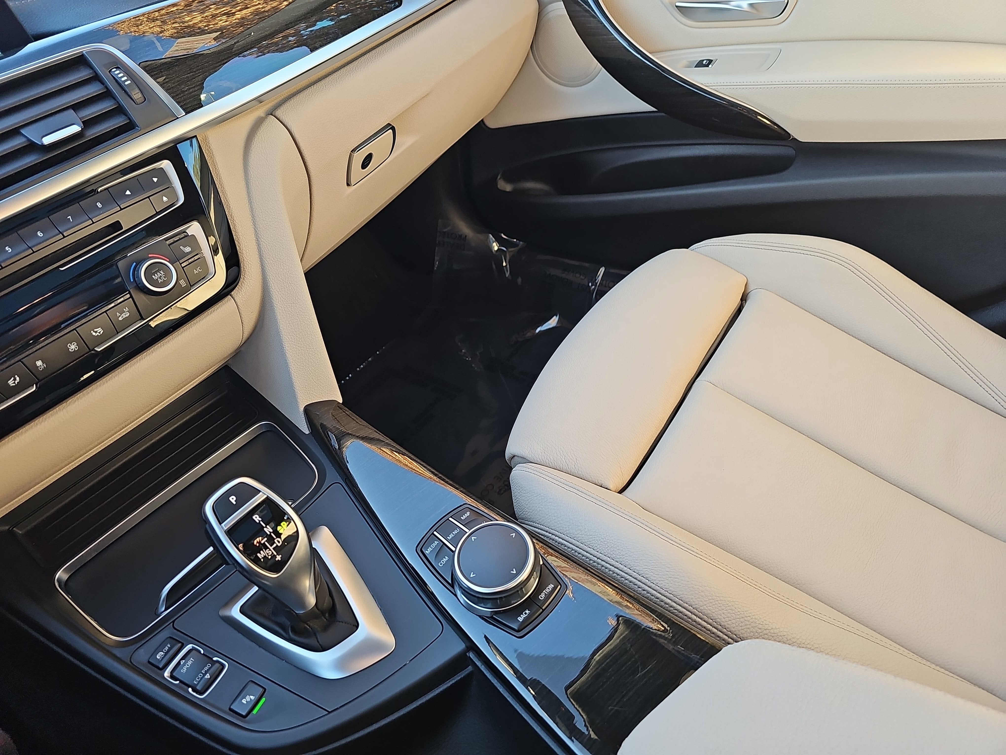 2018 BMW 3 Series 330i xDrive