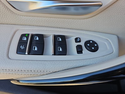 2018 BMW 3 Series 330i xDrive