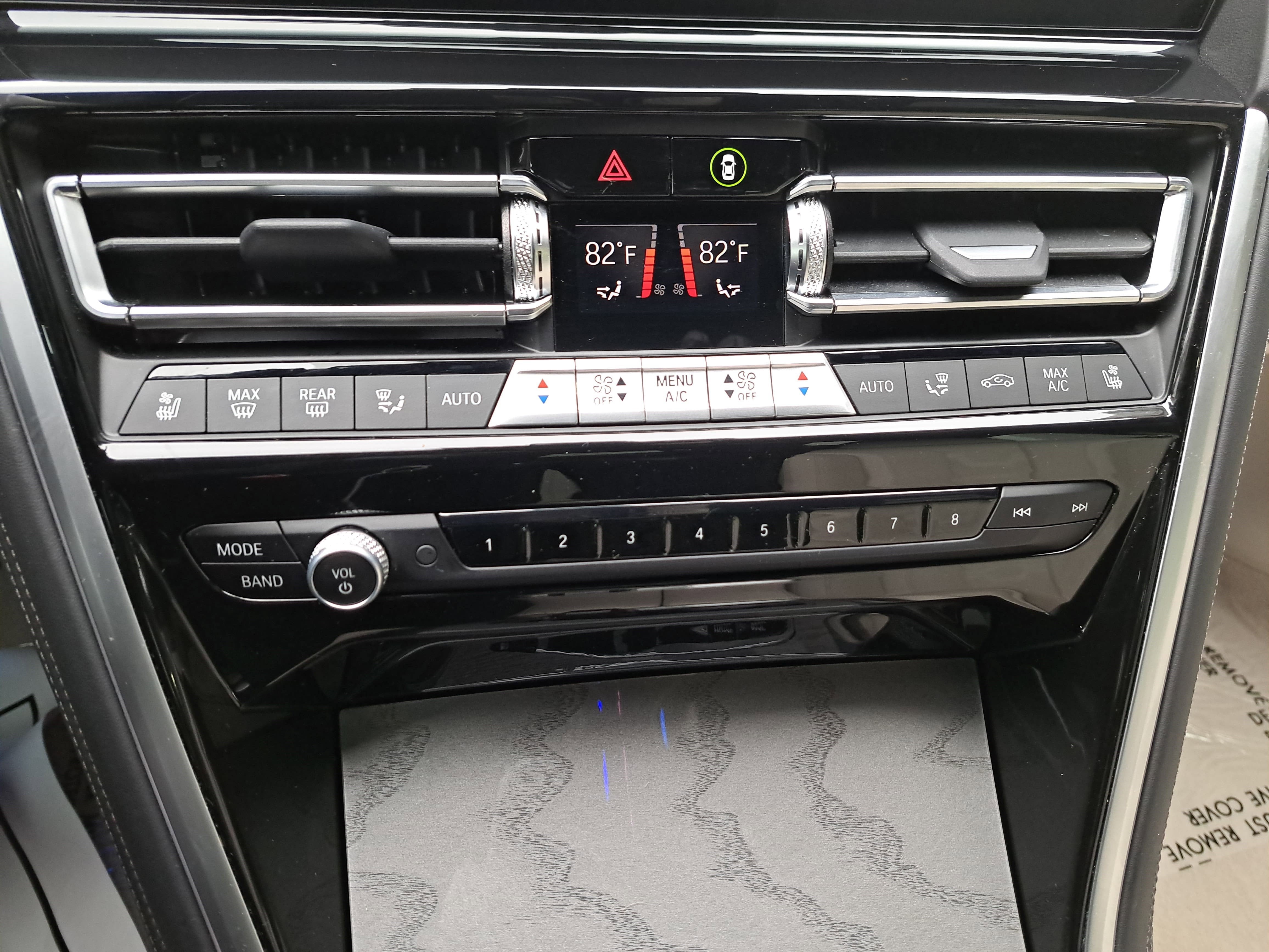 2025 BMW 8 Series 840i