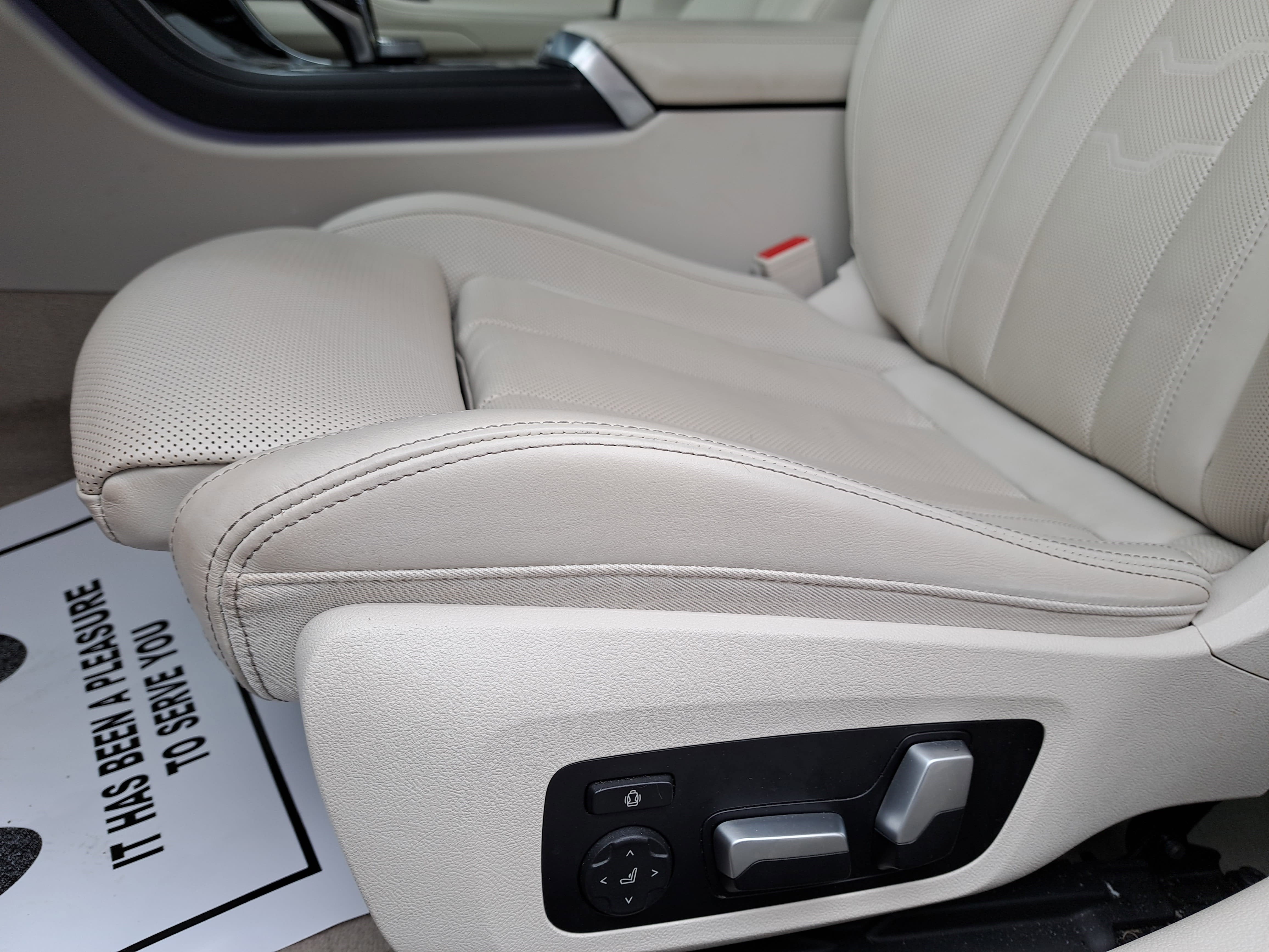 2025 BMW 8 Series 840i