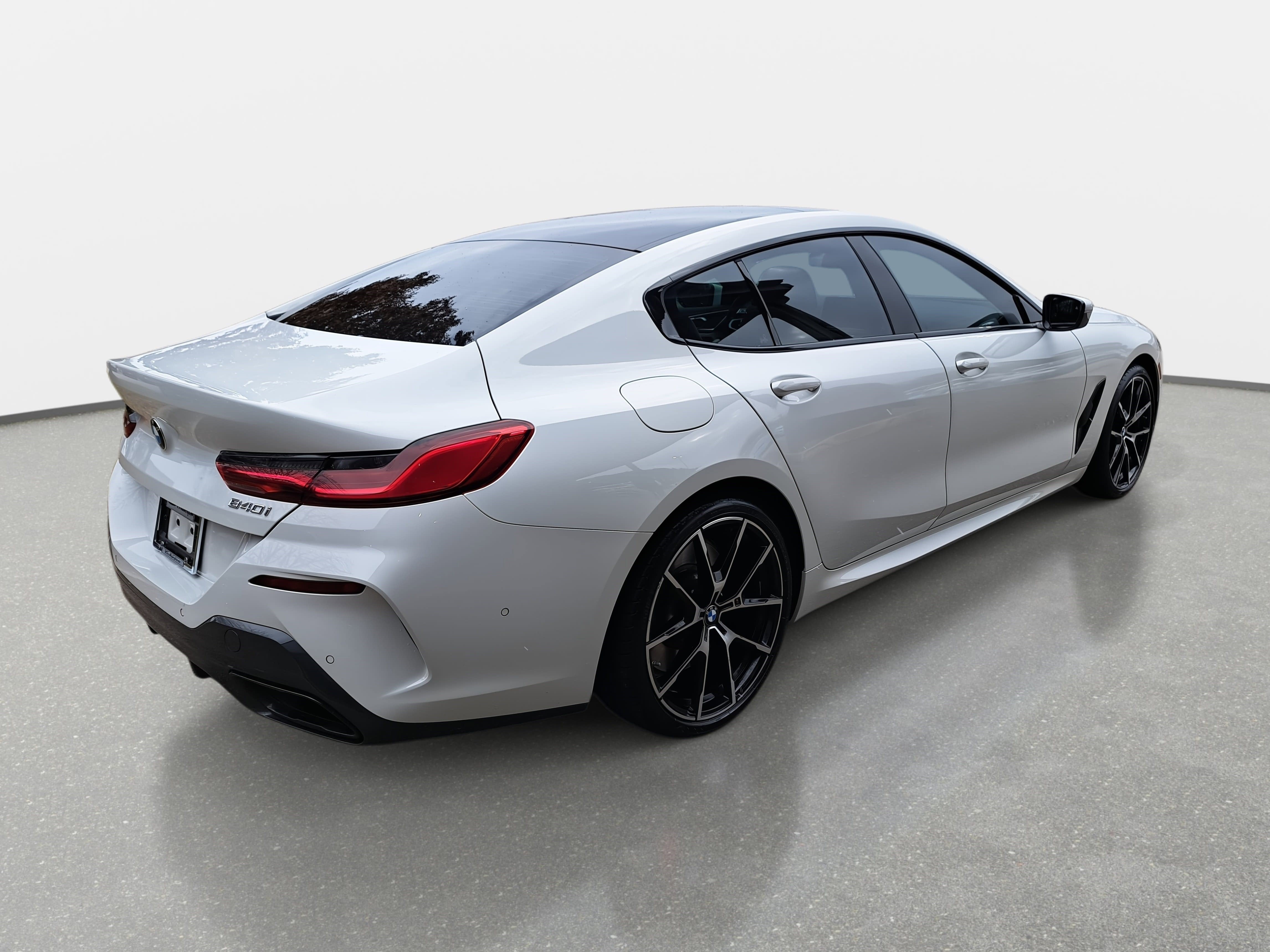 2025 BMW 8 Series 840i