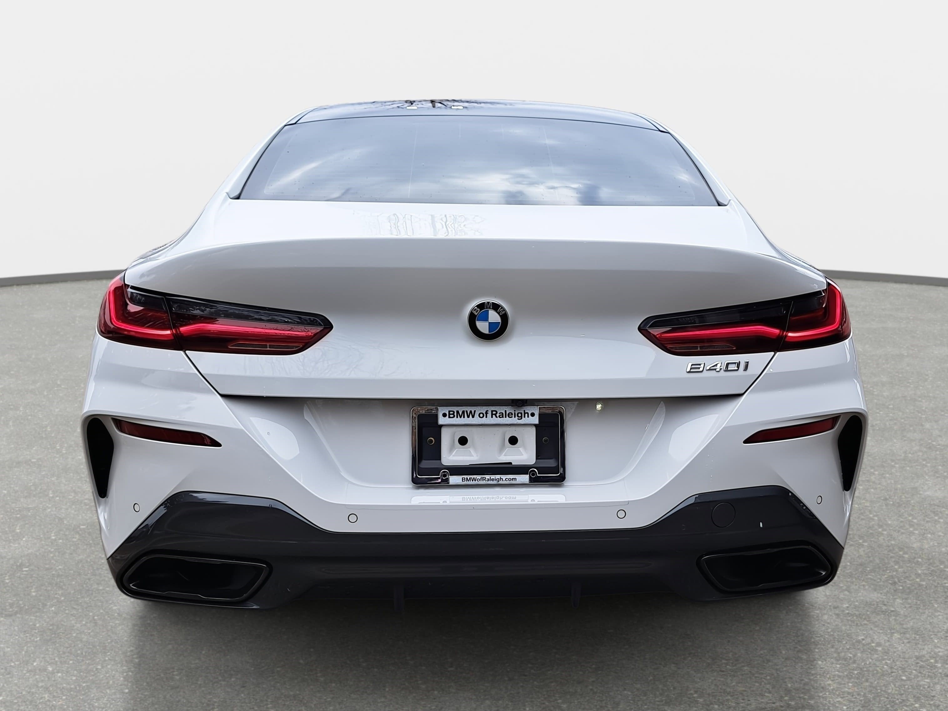 2025 BMW 8 Series 840i