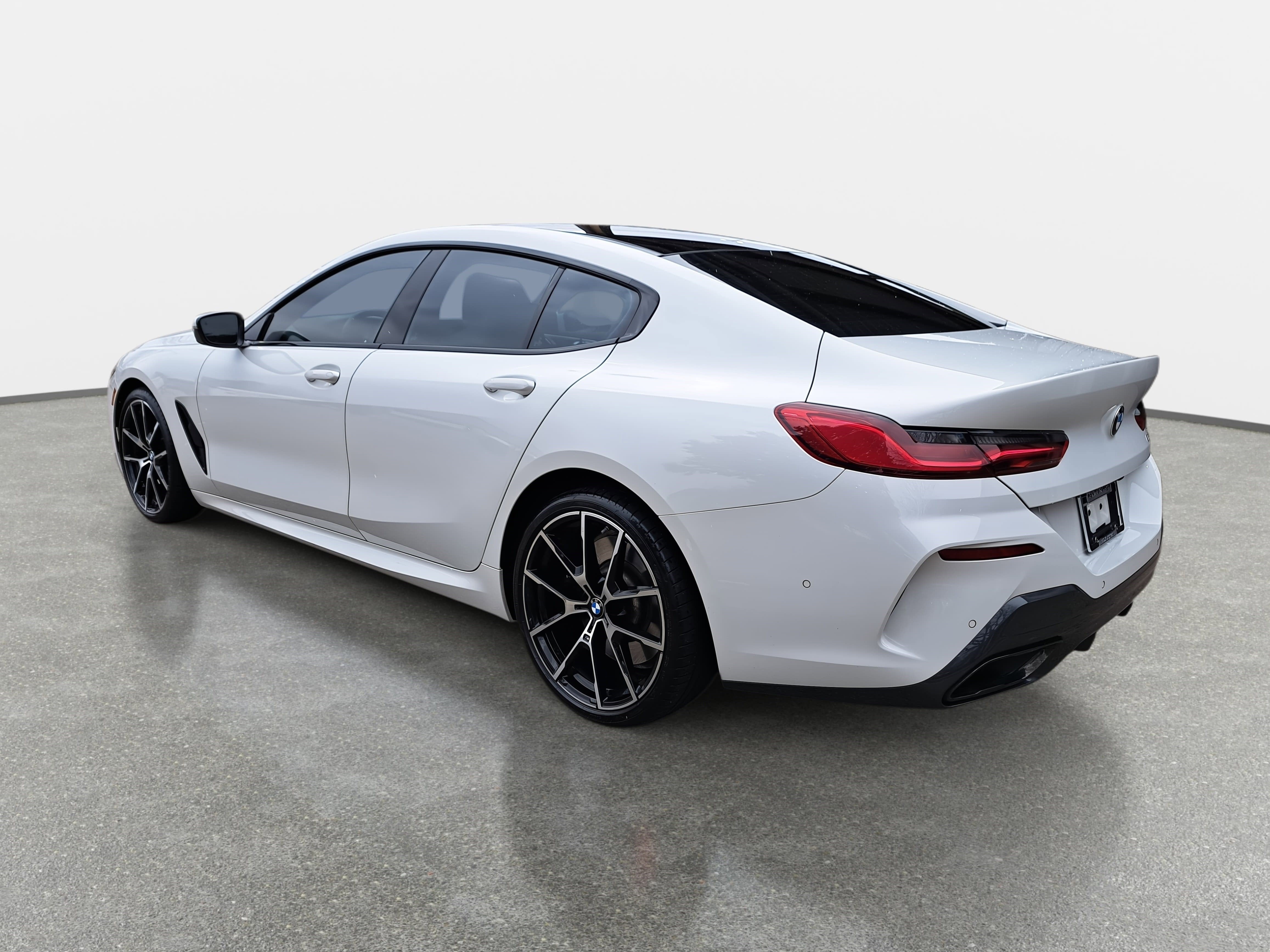 2025 BMW 8 Series 840i