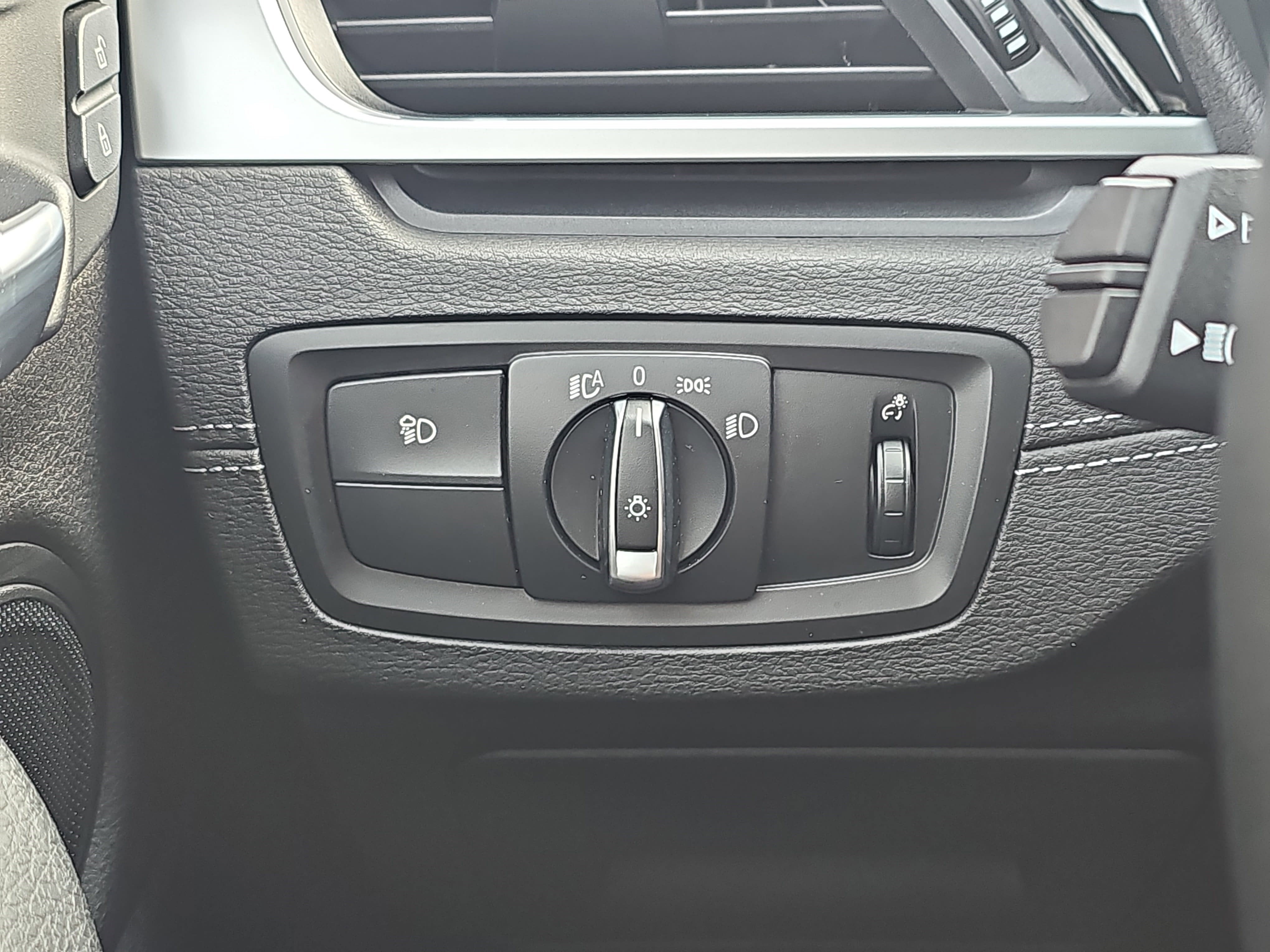 2022 BMW X2 xDrive28i