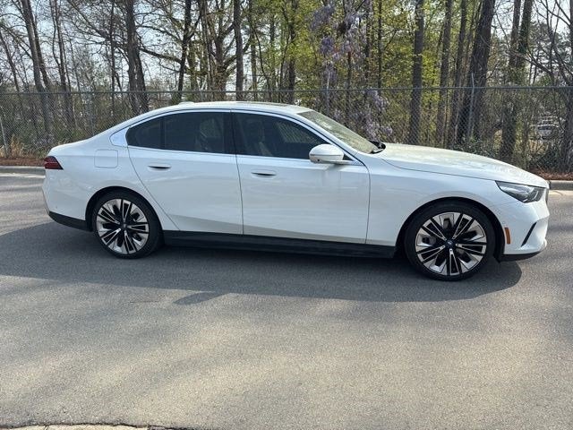 2025 BMW i5 xDrive40