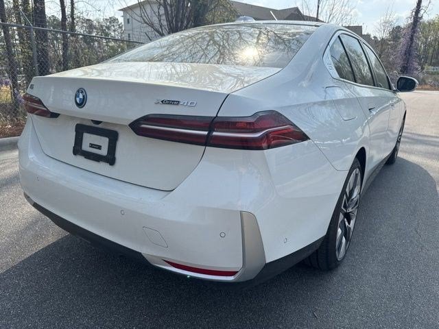 2025 BMW i5 xDrive40