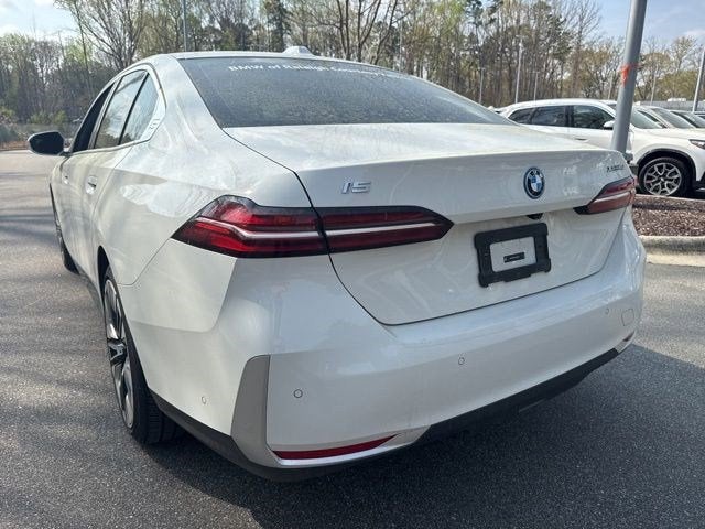 2025 BMW i5 xDrive40