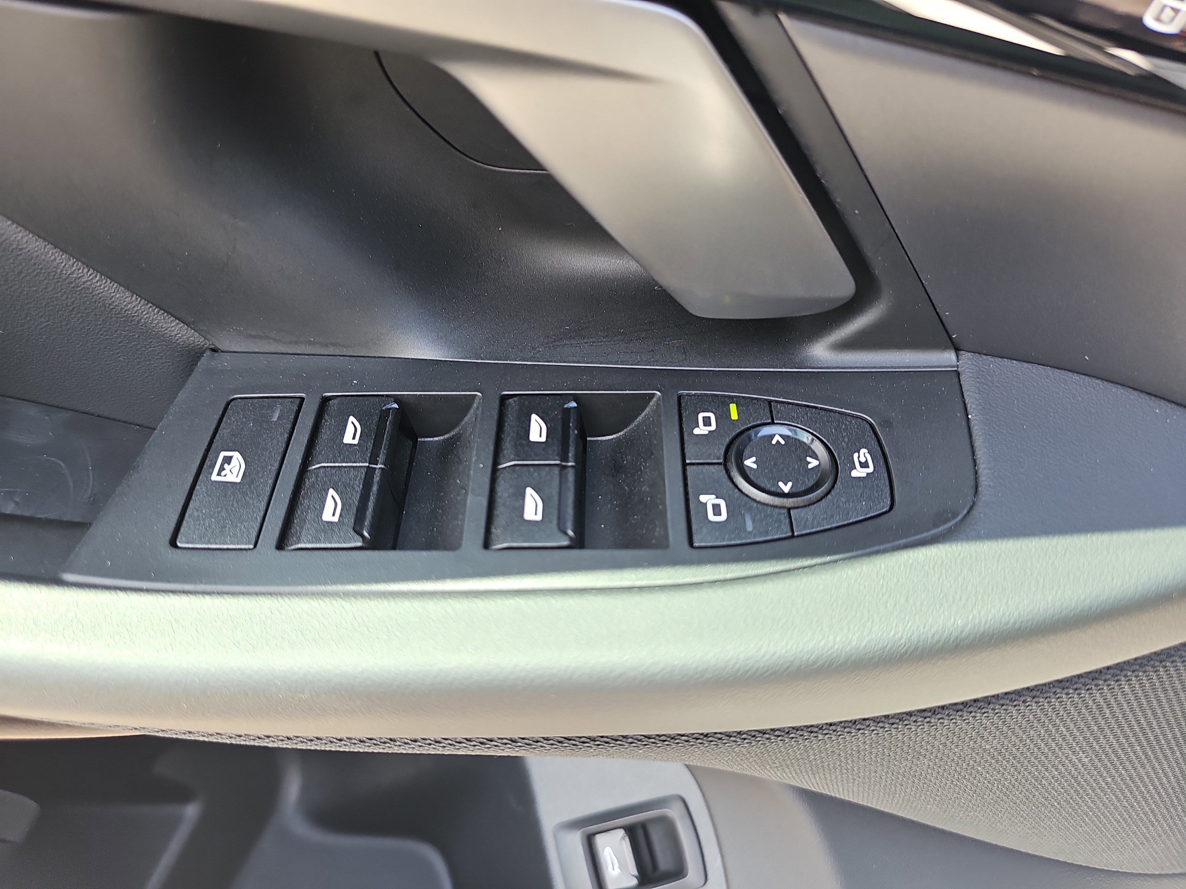 2025 BMW i5 xDrive40