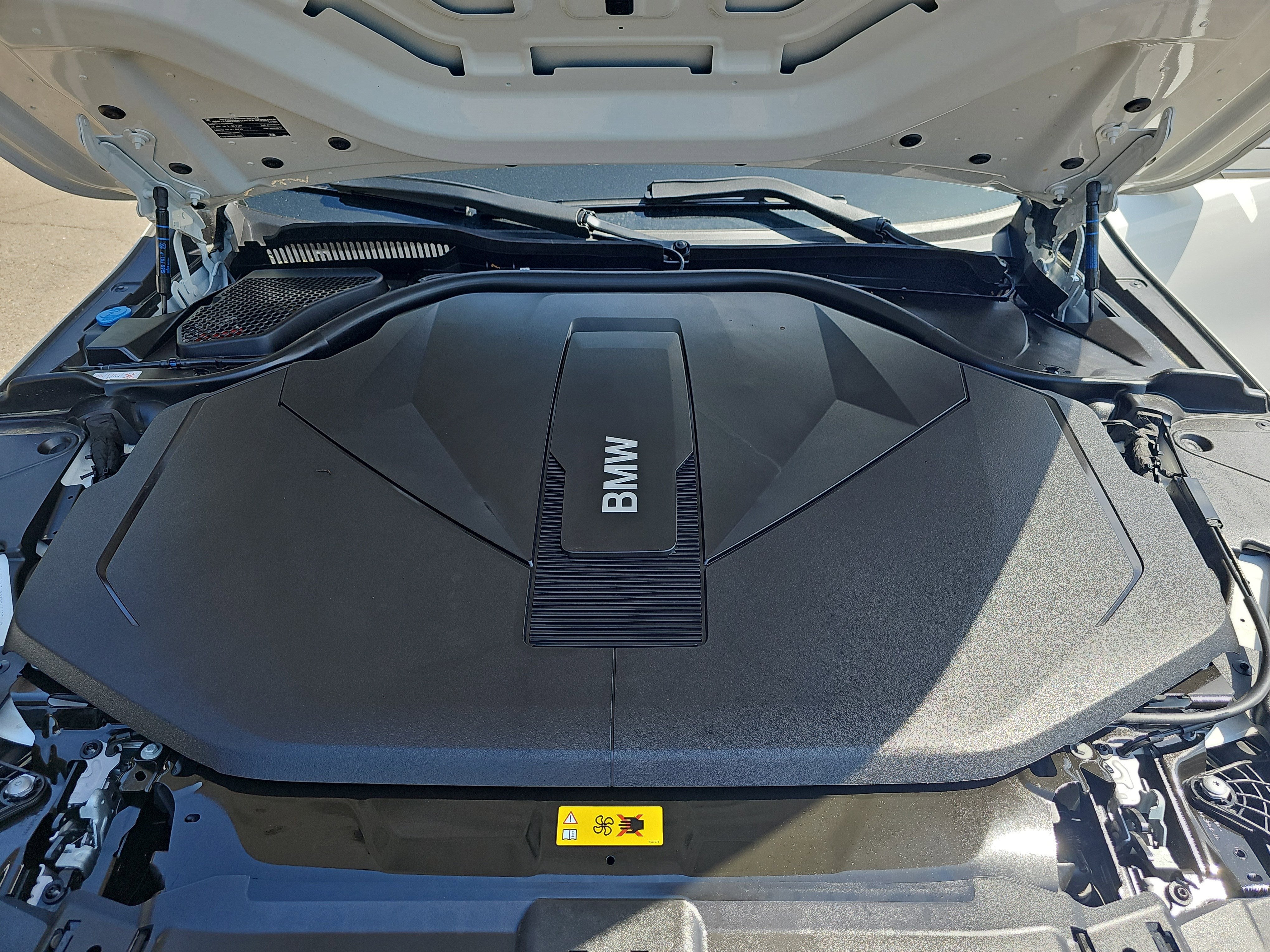 2025 BMW i5 xDrive40