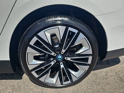 2025 BMW i5 xDrive40