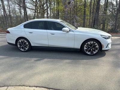 2025 BMW i5 xDrive40