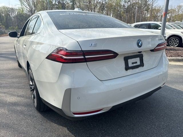 2025 BMW i5 xDrive40