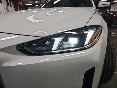 2025 BMW i4 eDrive40