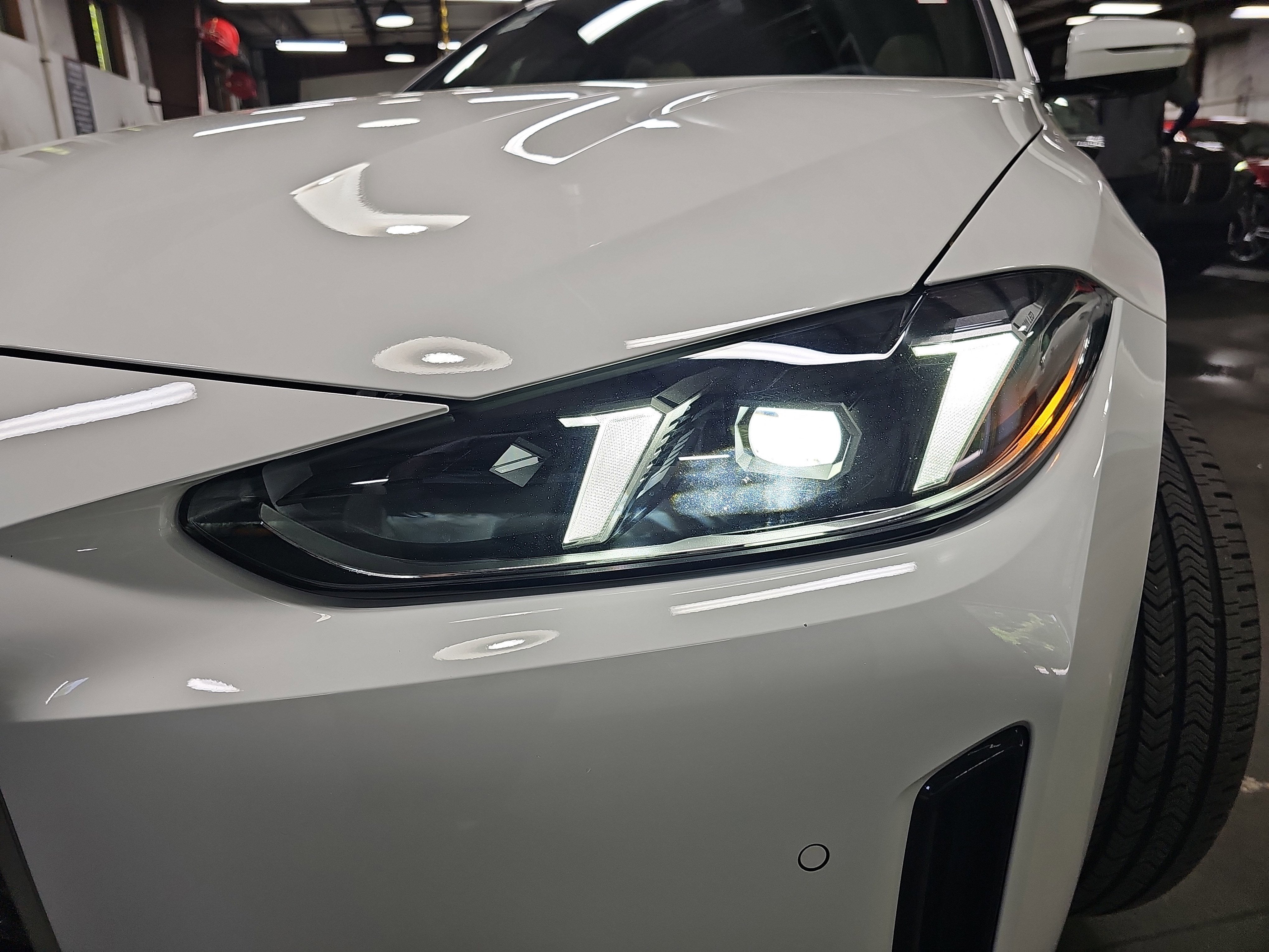 2025 BMW i4 eDrive40