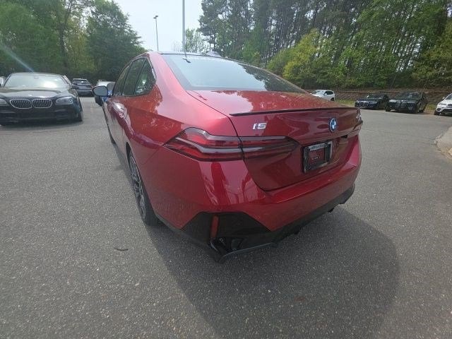 2025 BMW i5 eDrive40