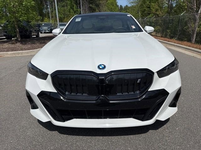 2025 BMW i5 eDrive40