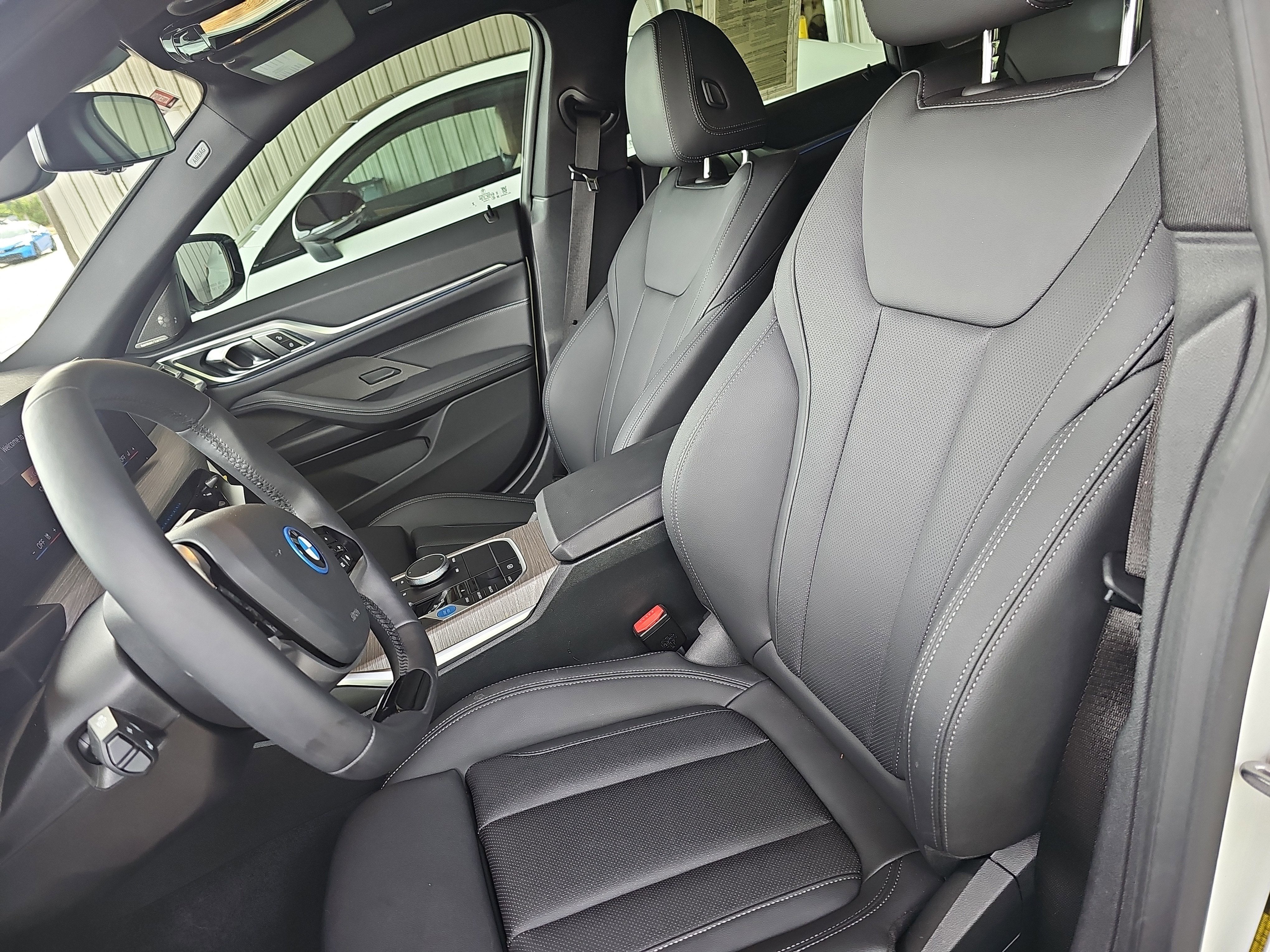2025 BMW i4 xDrive40