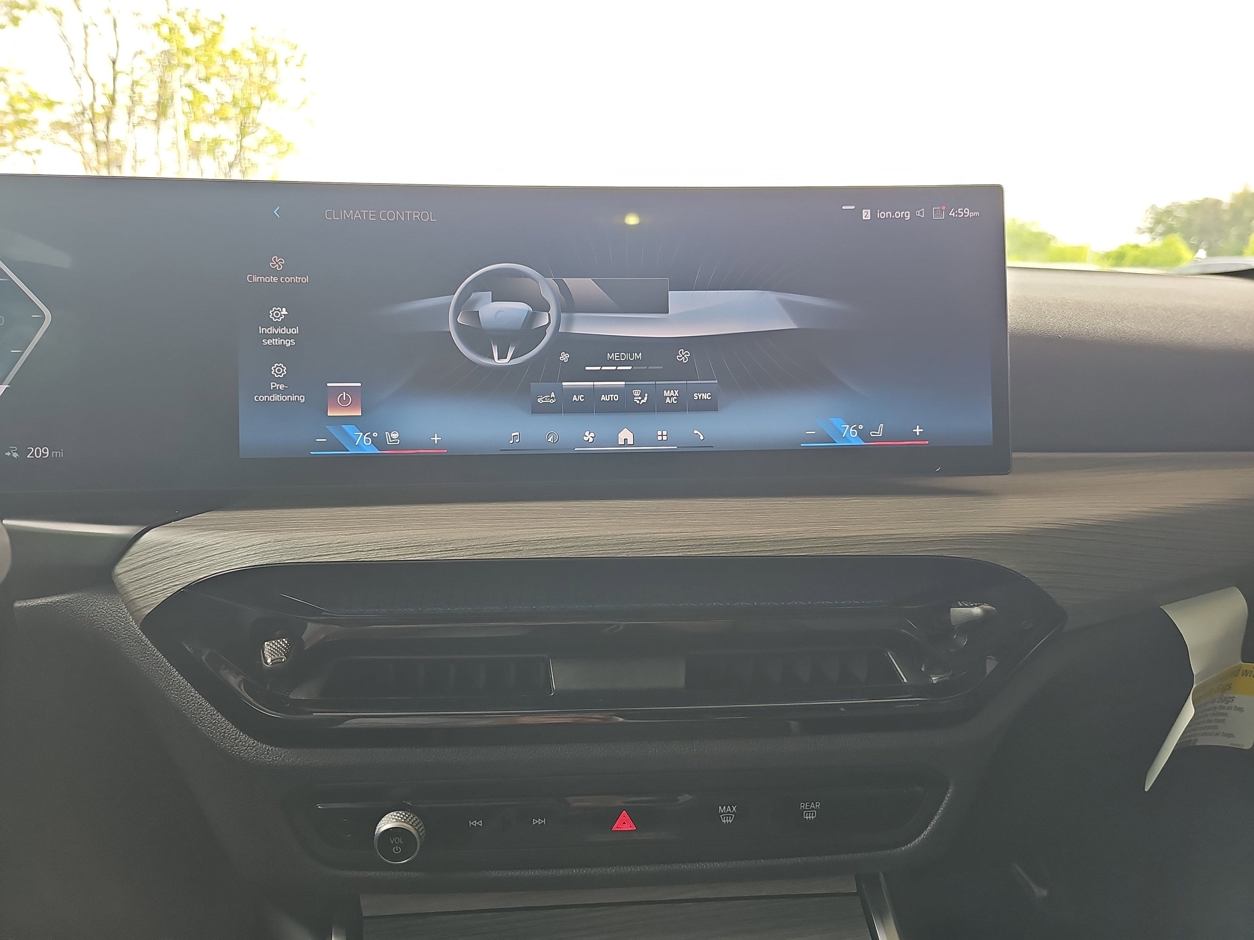 2025 BMW i4 xDrive40