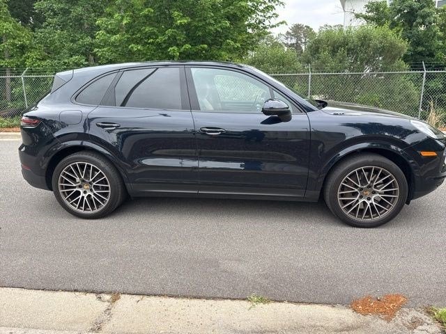 2022 Porsche Cayenne Base