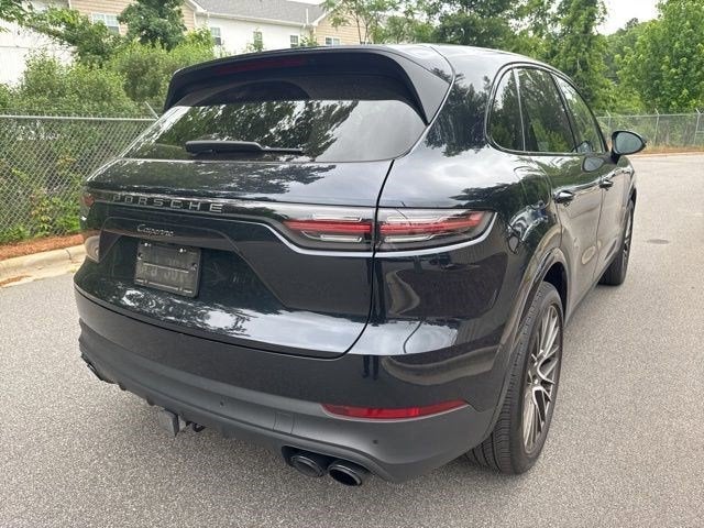 2022 Porsche Cayenne Base